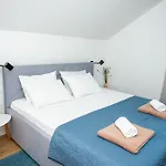 別荘 House Sumica, モスタル