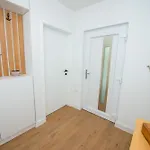 House Sumica, * モスタル