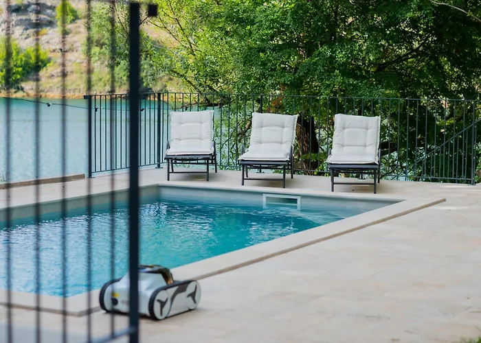 House Sumica, Casa de Férias *